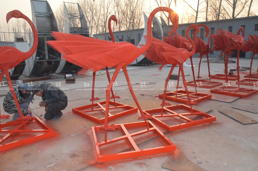 Red painting-flamingo-sculpture-Mi.No.5-Wendi-zhang-sculptor-china-sculpture-by-the-sea-cottesloe-perth-west-australia-bondi .jpg