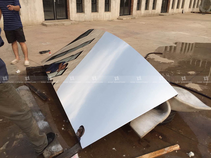 mirror-polishing-sample- stainless-steel-could-sculpture-architectural-decoractive-curved-stainless-steel-facading.jpg