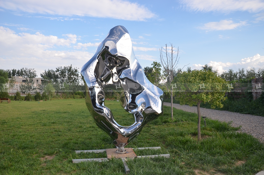 mirror-rock-01stainless-steel-rock-sculpture-mirror-stainless-steel-rock-monuments.jpg