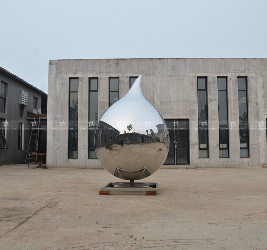 Mirror-stainless-steel-sculpture-monumental-sculptures.jpg