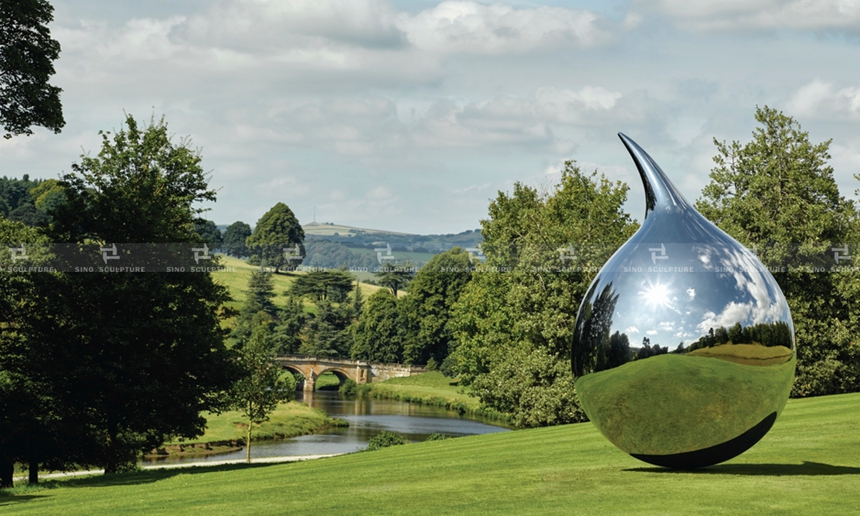 mirror-stainless-steel-waterdrop-sculpture-contemporary-artist.jpg