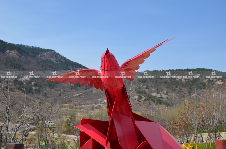 Spray-Painted-Stainless-Steel-Animal-Sculpture-Site-Installation